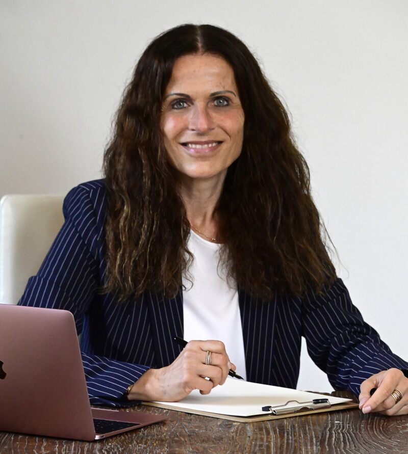 Manuela Laasch - HYPNOSE KLANGBEHANDLUNGEN SENSITIVES systemisches COACHING