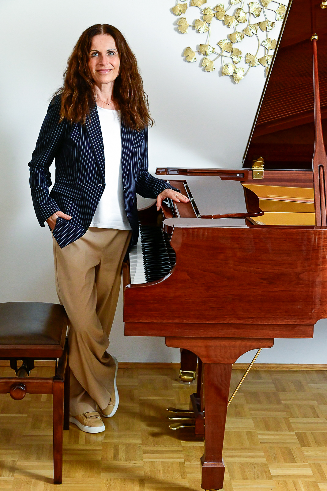 Manuela Laasch - HYPNOSE KLANGBEHANDLUNGEN SENSITIVES systemisches COACHING